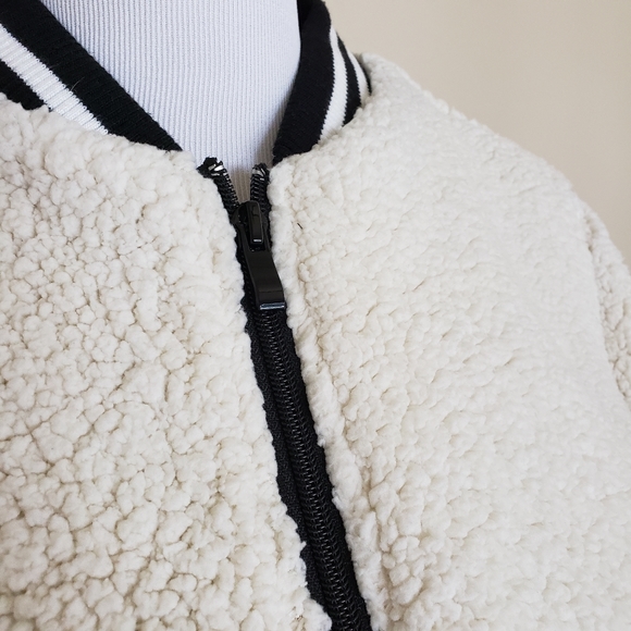 Venus Sherpa Bomber Jacket - Picture 2 of 9